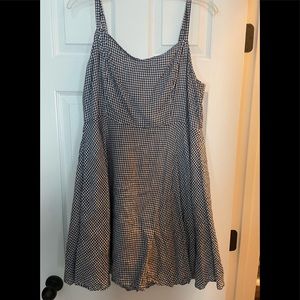 Size Xl old navy - navy and white gingham dress
